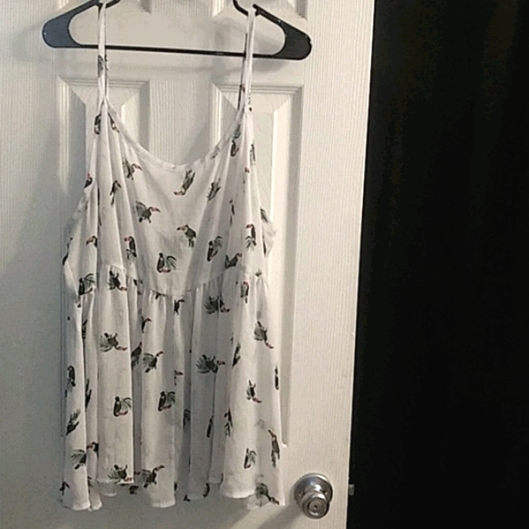 Flowy tropical top - Picture 6 of 6